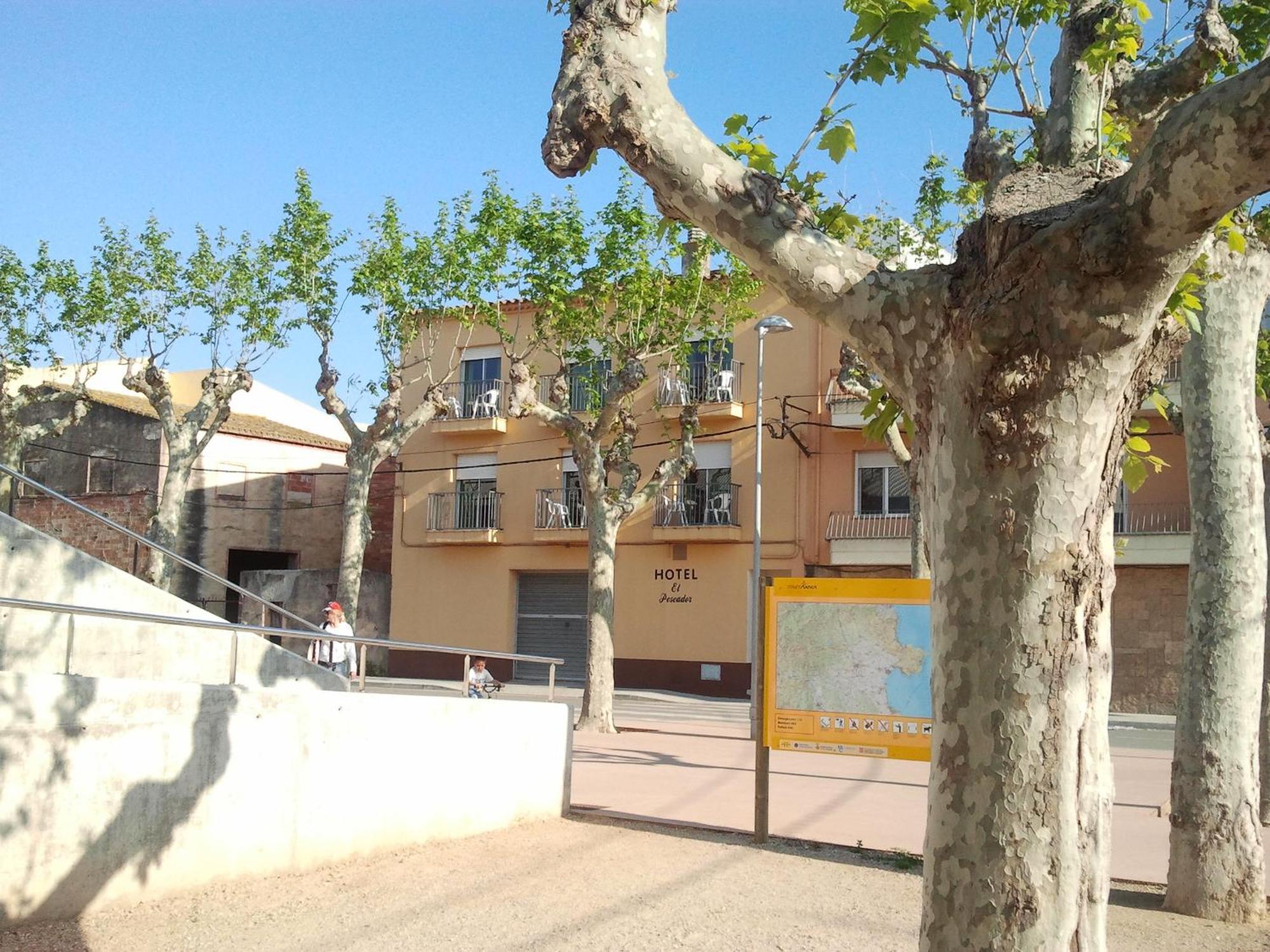 Hotel El Pescador Sant Pere Pescador Exterior foto